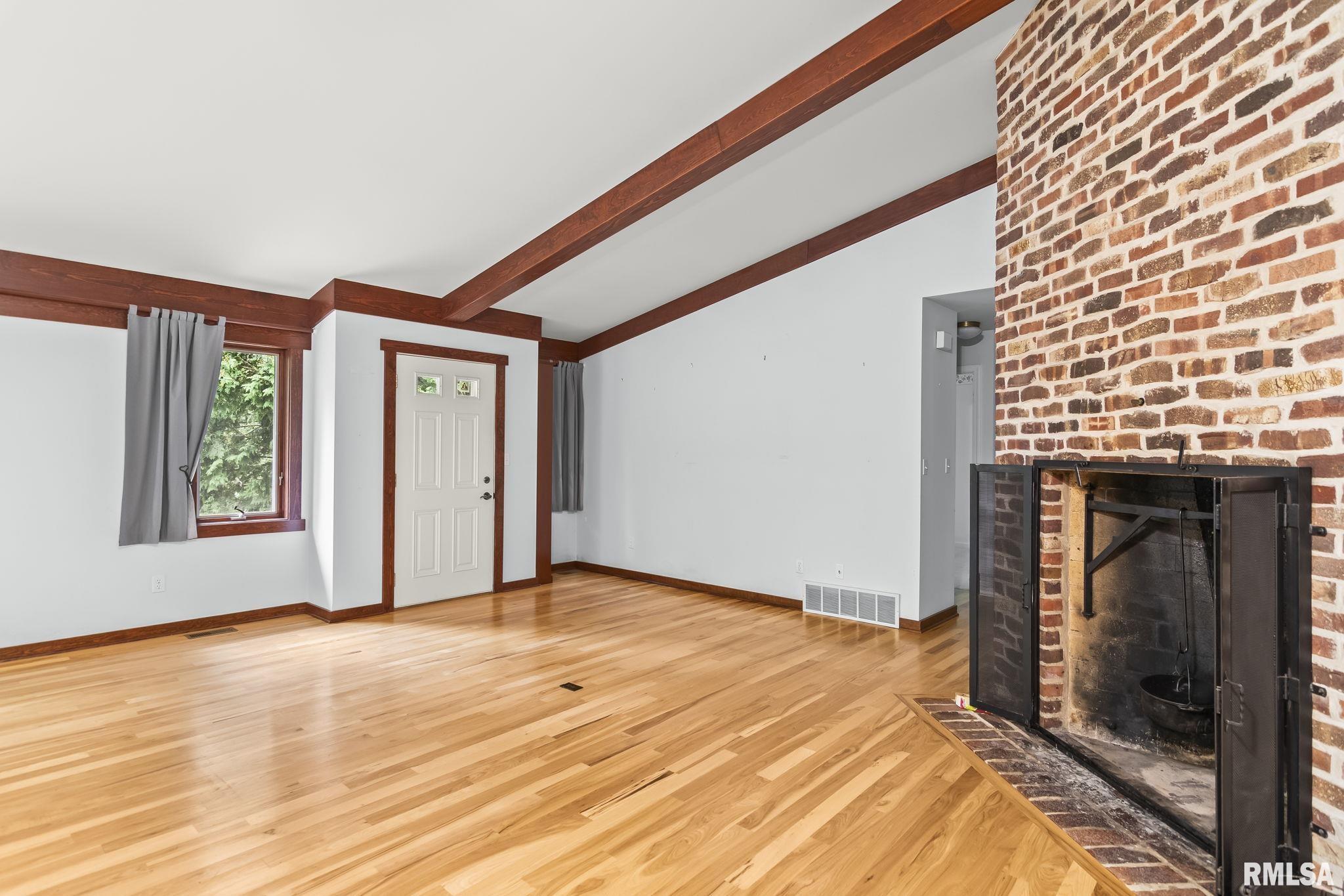 47 Aspen Road Pleasant Plains, IL 62677 - Photo 14 of 38 Gallery Image 14