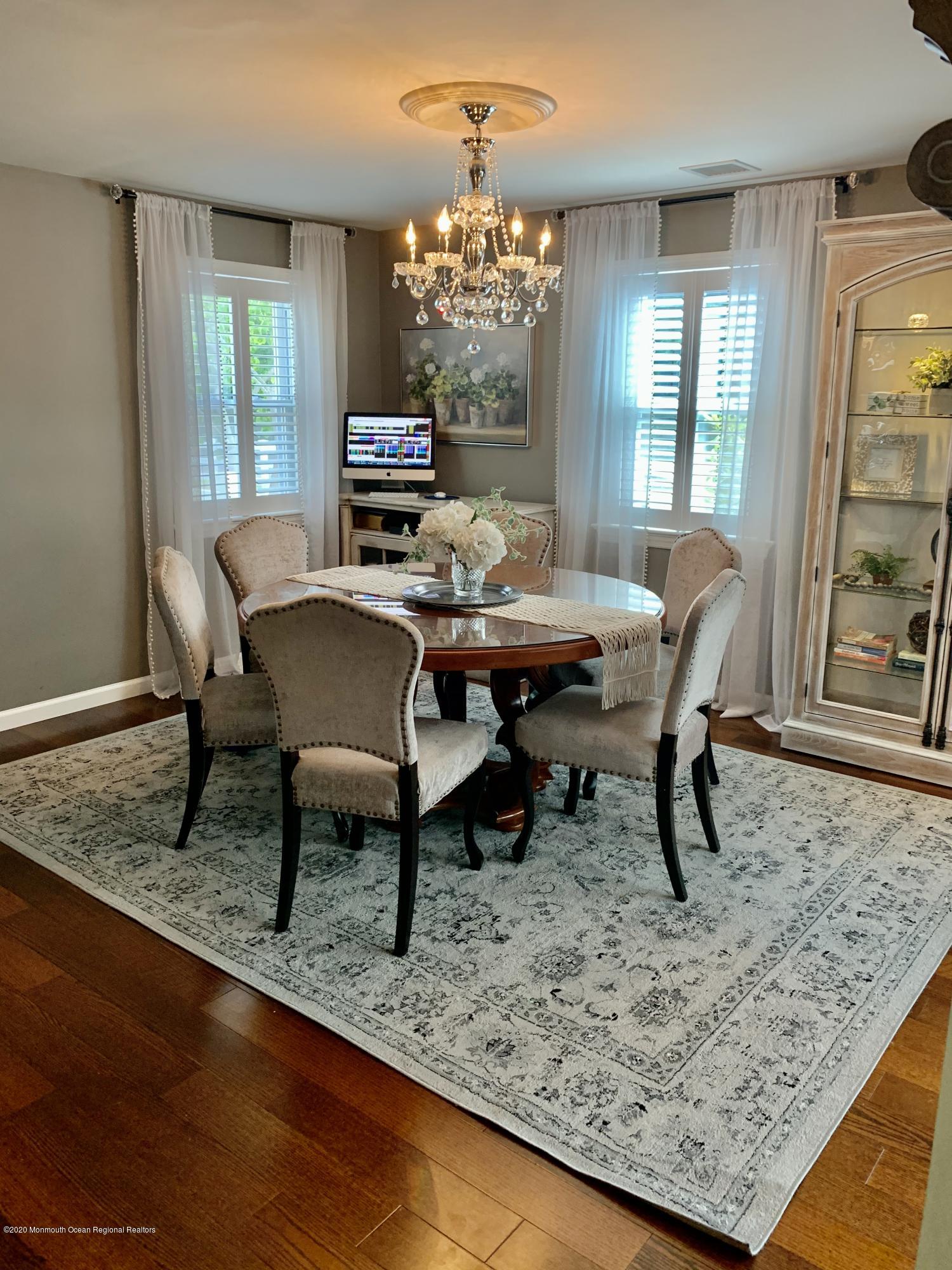 Dining Room Meant for Entertaining