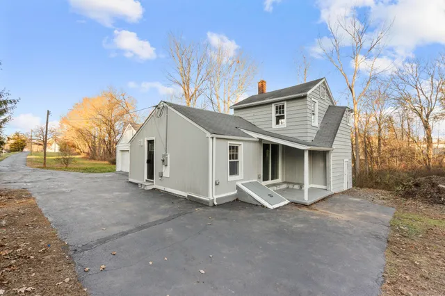 $375,000 | 76 Kane Street, Southington, CT 06489