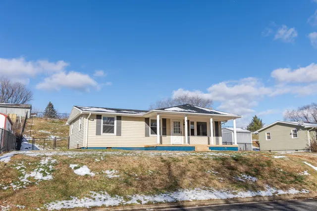 $209,000 | 184 Hillside Drive, Buena Vista, VA 24416