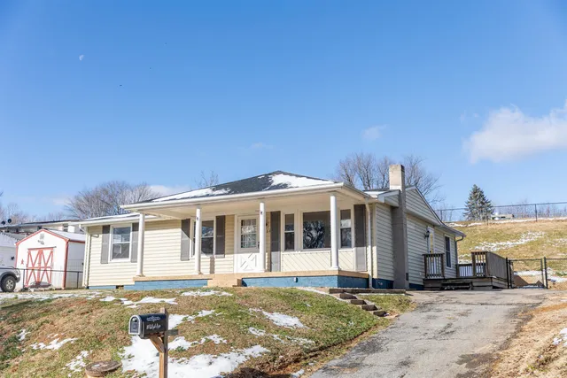 $209,000 | 184 Hillside Drive, Buena Vista, VA 24416