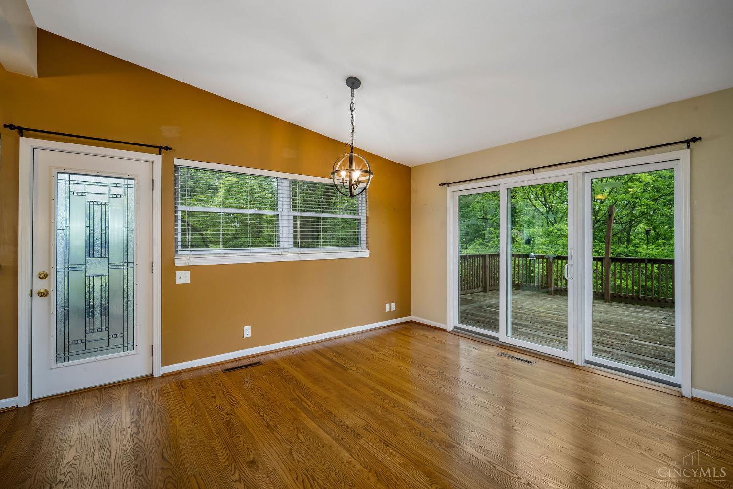 9960 Daly Road Cincinnati, OH 45231 - Photo 10 of 39 Gallery Image 10