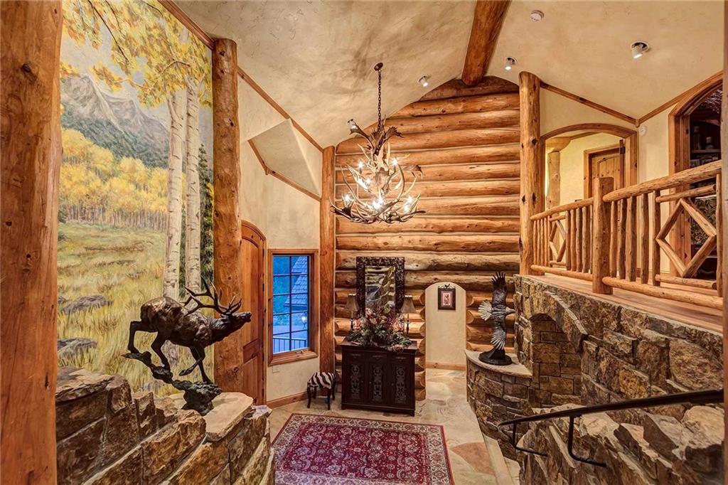 56 Rounds Road Breckenridge, CO 80424 - Photo 3 of 35 a view of a entryway with furniture