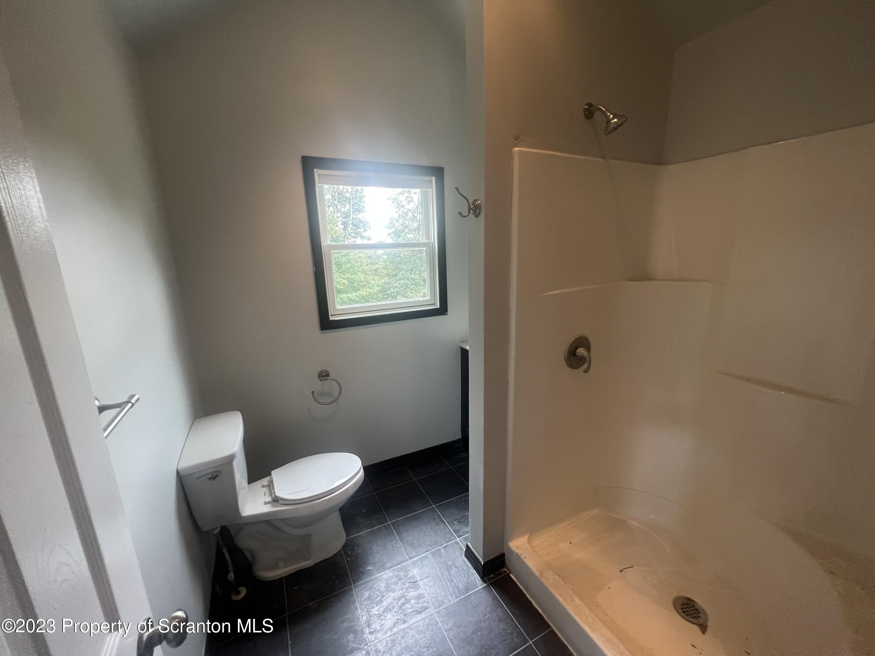 65 Bailor Road Moscow, PA 18444 - Photo 15 of 24 Gallery Image 15