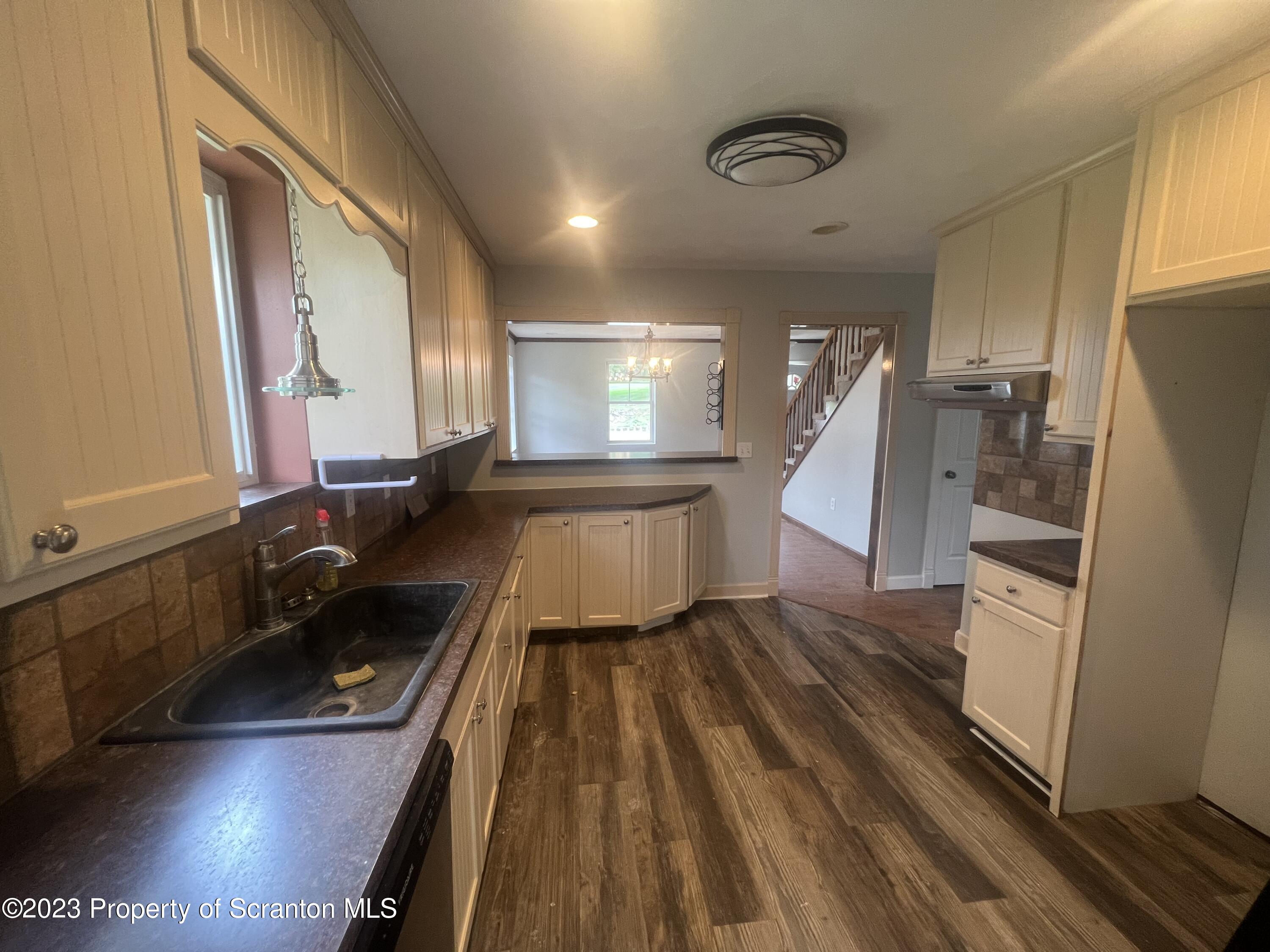 65 Bailor Road Moscow, PA 18444 - Photo 10 of 24 Gallery Image 10