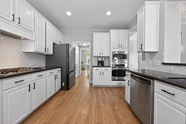 $5,000 | 3329 Oak Dale Way, Seabrook, TX 77586