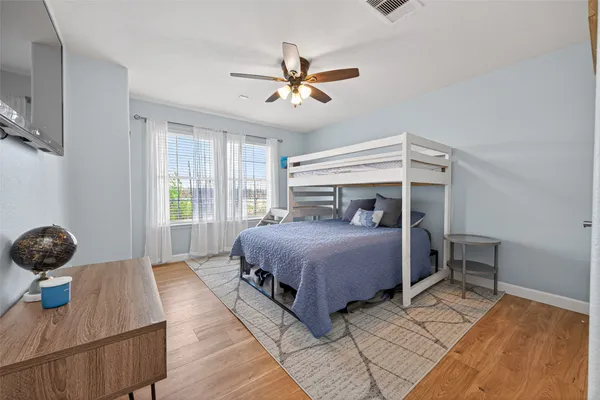 $5,000 | 3329 Oak Dale Way, Seabrook, TX 77586