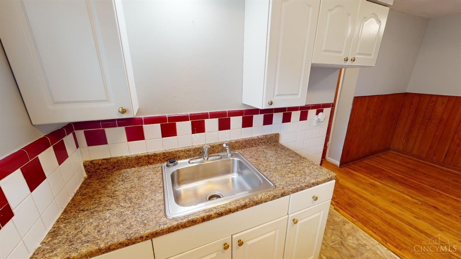 4437 Ridgeview Avenue Cincinnati, OH 45238 - Photo 10 of 27 Gallery Image 10