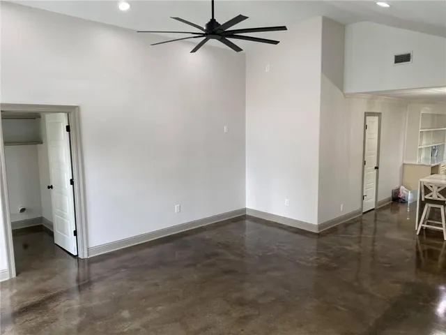 $2,600 | 300 North Sibley Street, Metairie, LA 70003