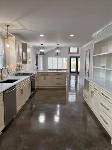 $2,600 | 300 North Sibley Street, Metairie, LA 70003