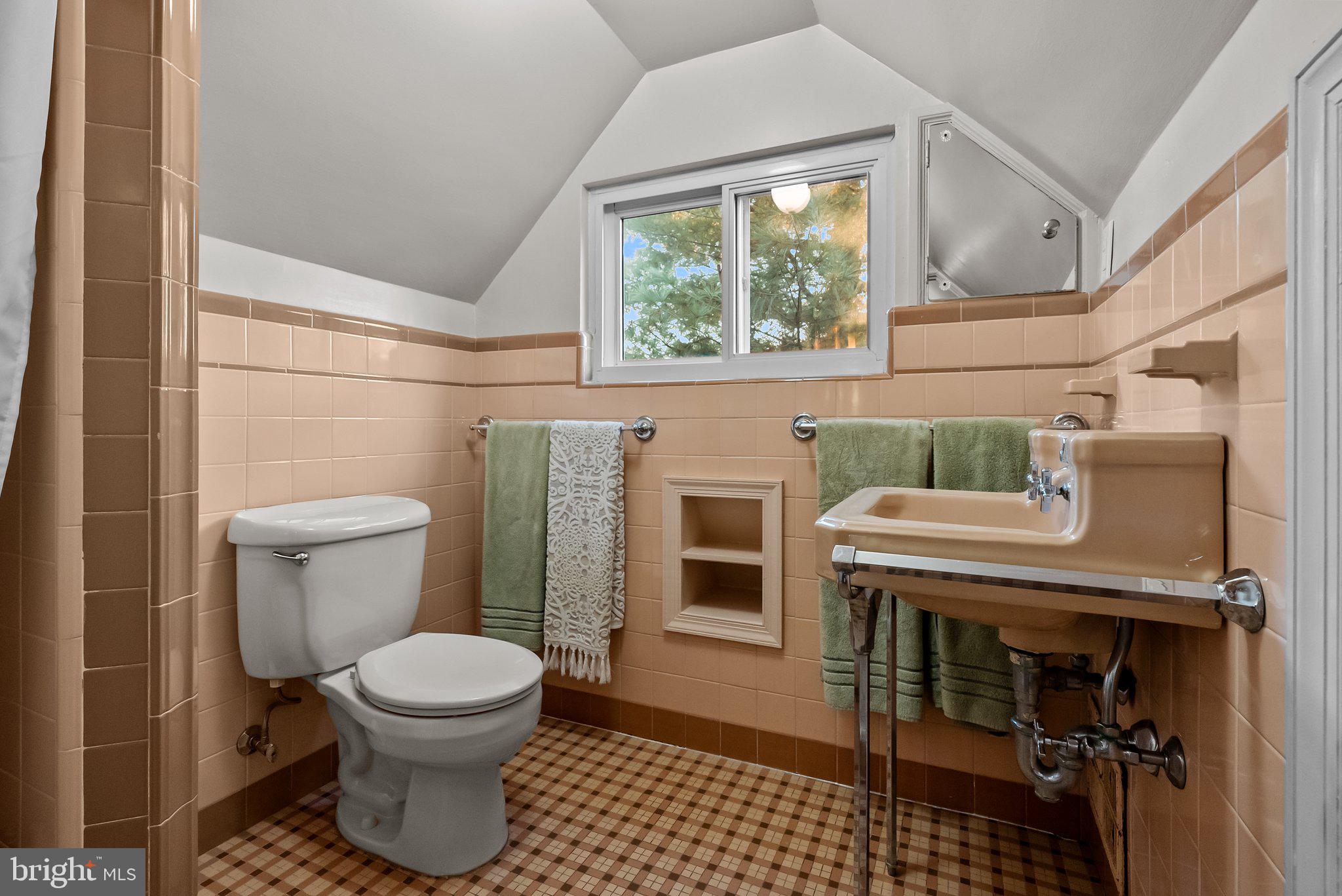 12 Chestnut Lane Wayne, PA 19087 - Photo 40 of 52 a bathroom with a toilet a sink and a window