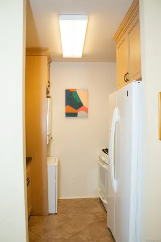 $329,000 | 269 Grand Central Parkway, Unit 22F | Glen Oaks