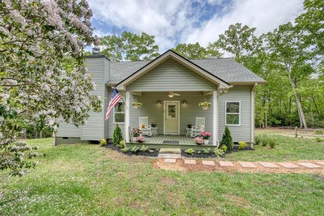 478 Flat Top Road Young Harris, GA 30582 - Photo 10 of 75 a front view of house with yard and green space