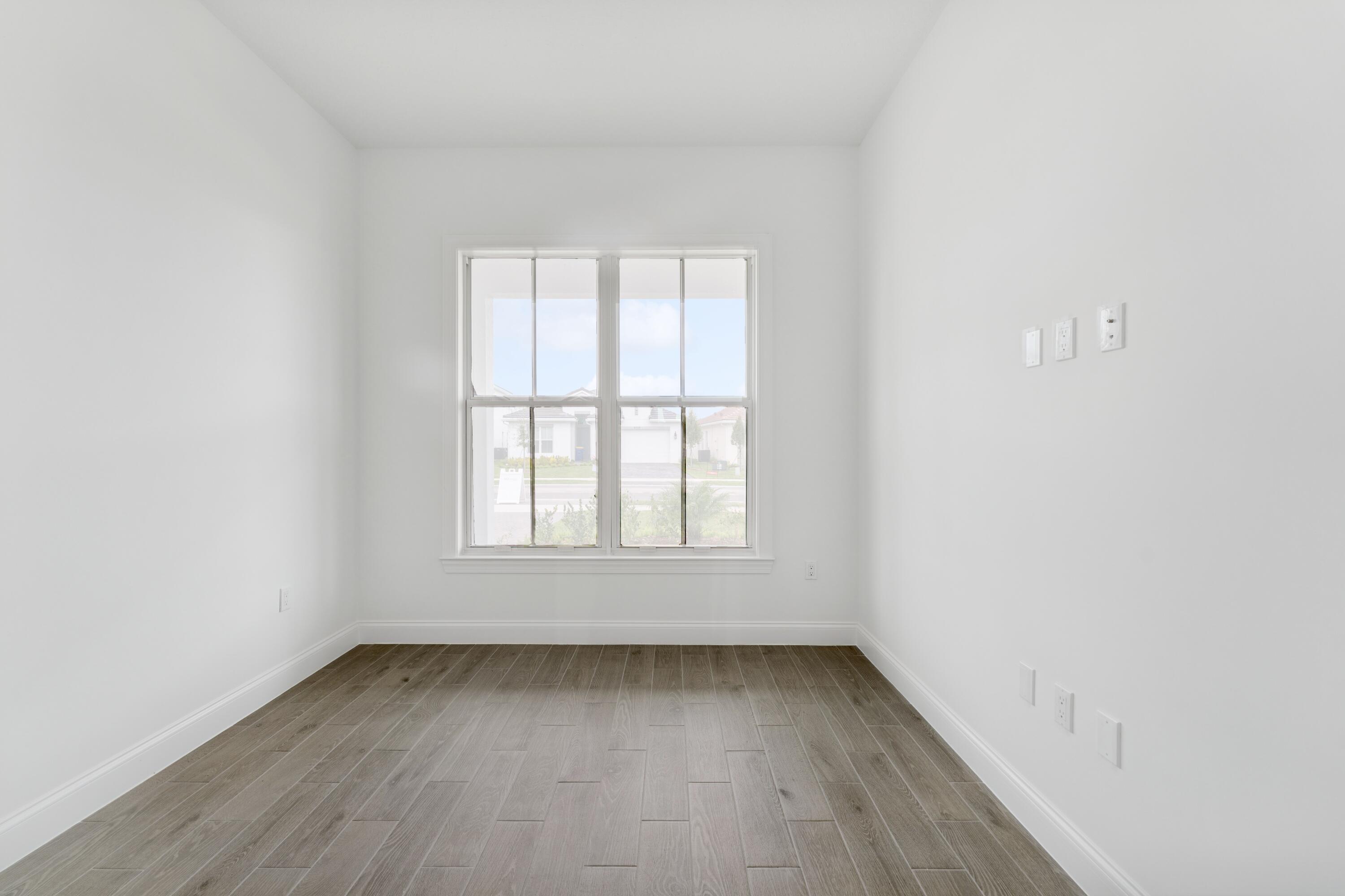 6790 Southeast Pine Drive, Unit 29 Stuart, FL 34997 - Photo 5 of 46 Extra Suite