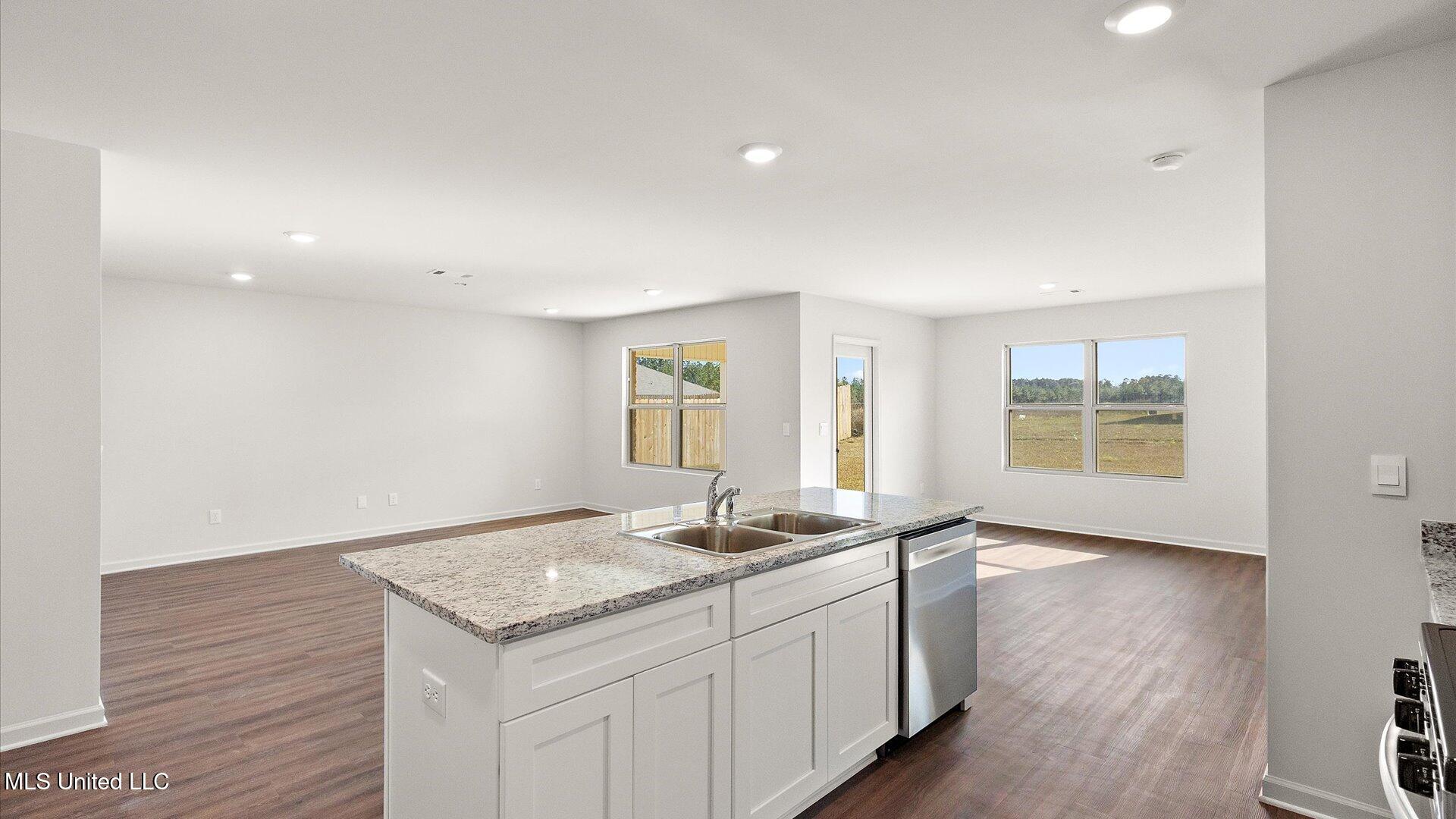 104 Lucas Court Byram, MS 39272 - Photo 17 of 34 18-3HTP9558