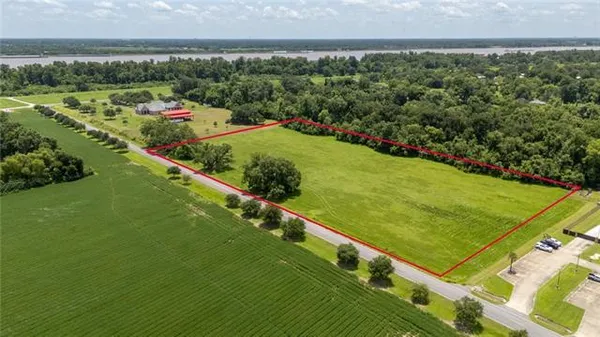$1,100,000 | 1255 Beaulieu Lane, Port Allen, LA 70767