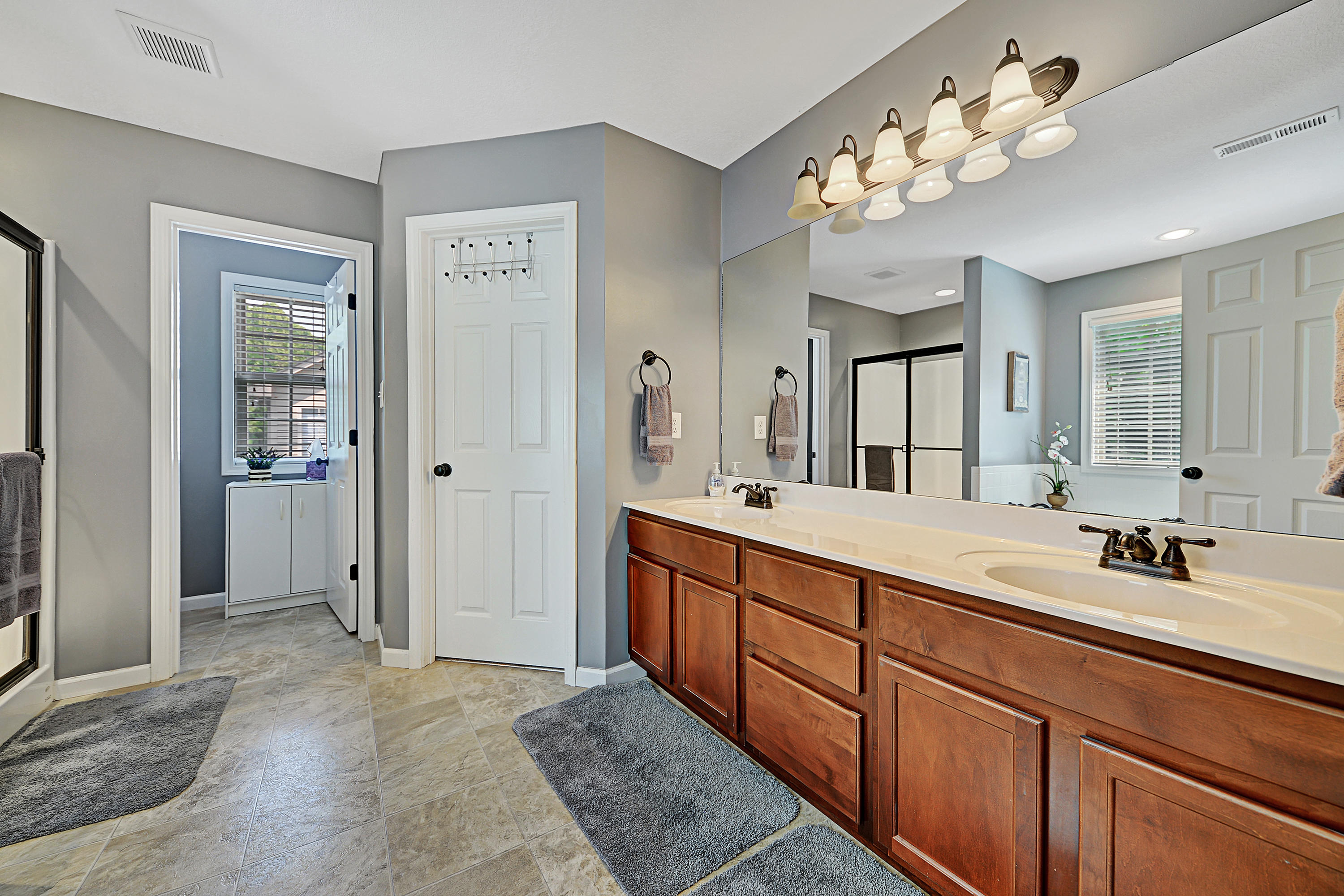 11638 Edison Road Knoxville, TN 37932 - Photo 14 of 26 Master Bath 1