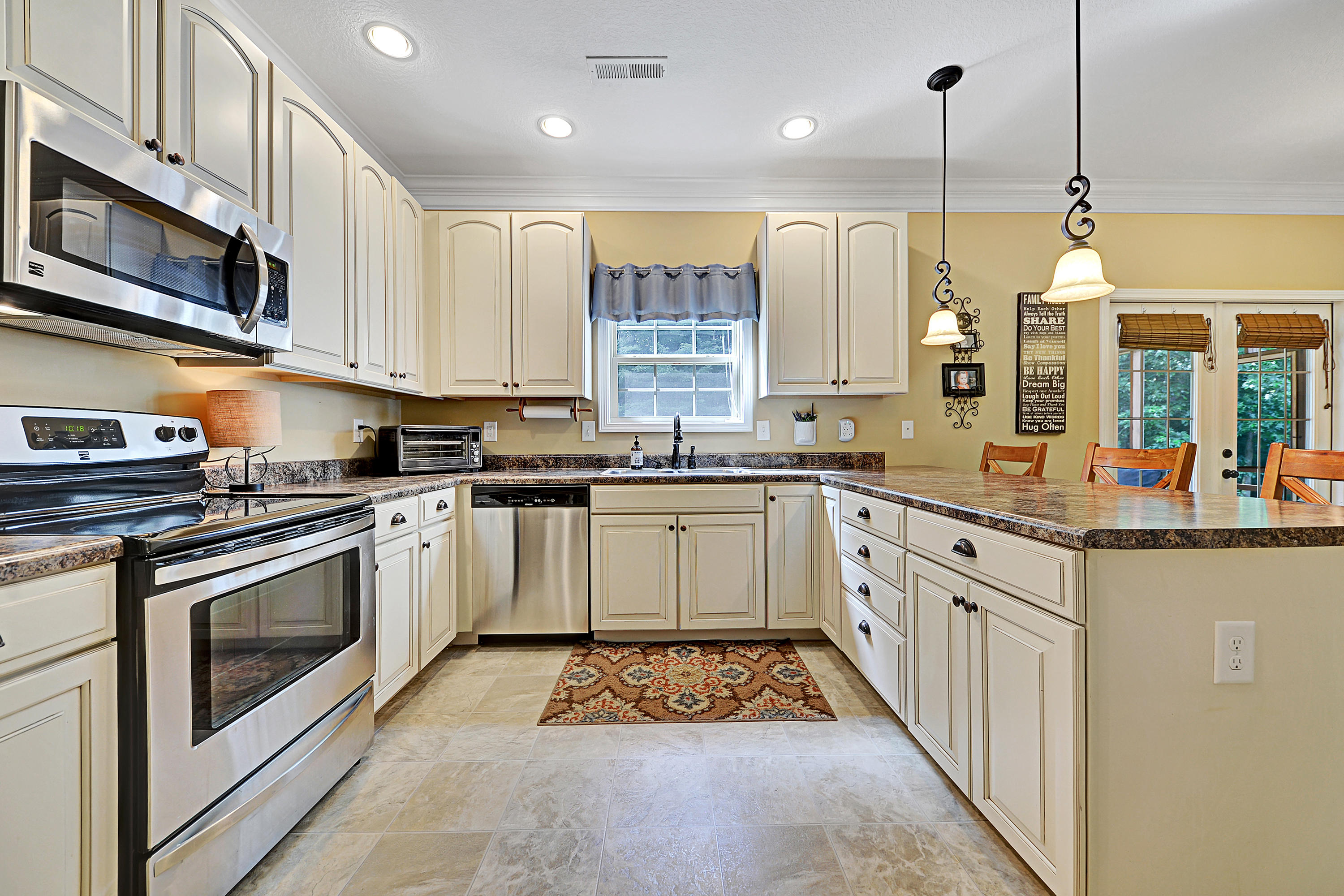 Kitchen 2