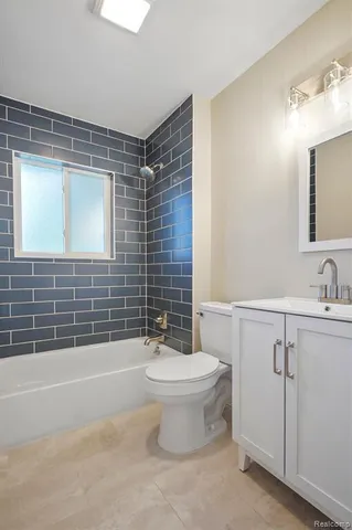 $399,900 | 8820 Russell Street, Utica, MI 48317