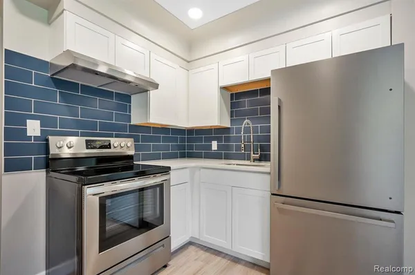 $399,900 | 8820 Russell Street, Utica, MI 48317