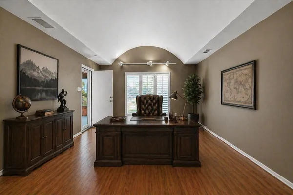 $365,900 | 1703 East Casa Linda Lane, Brownfield, TX 79316
