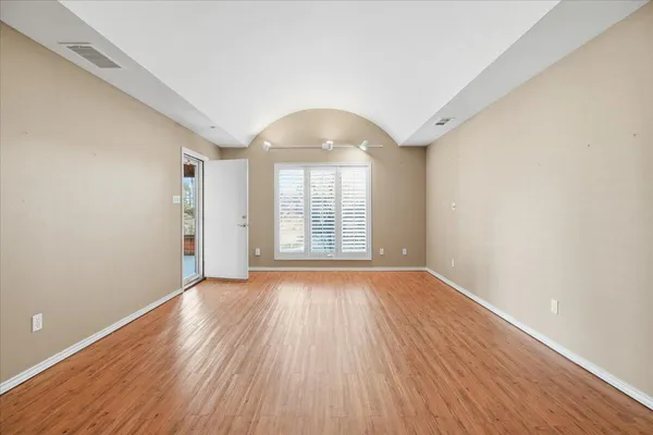 $365,900 | 1703 East Casa Linda Lane, Brownfield, TX 79316