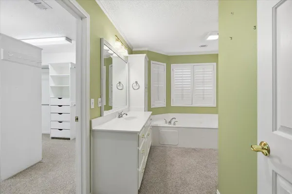 $365,900 | 1703 East Casa Linda Lane, Brownfield, TX 79316