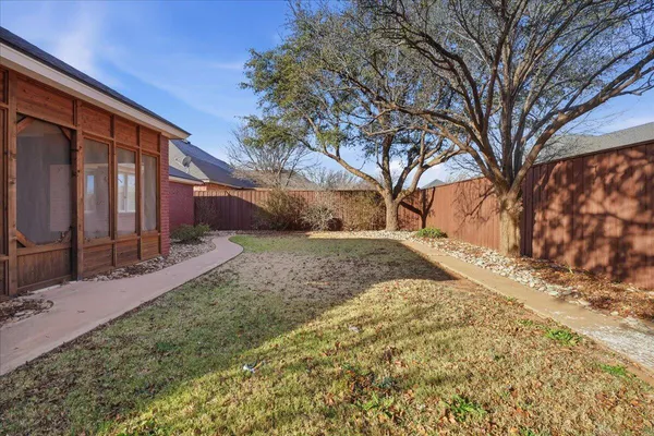$365,900 | 1703 East Casa Linda Lane, Brownfield, TX 79316