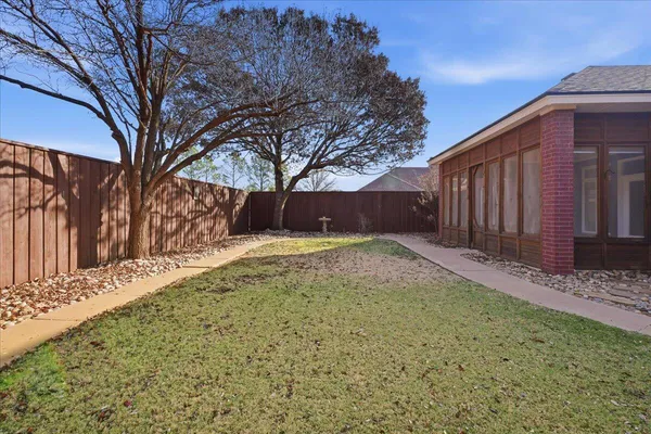 $365,900 | 1703 East Casa Linda Lane, Brownfield, TX 79316