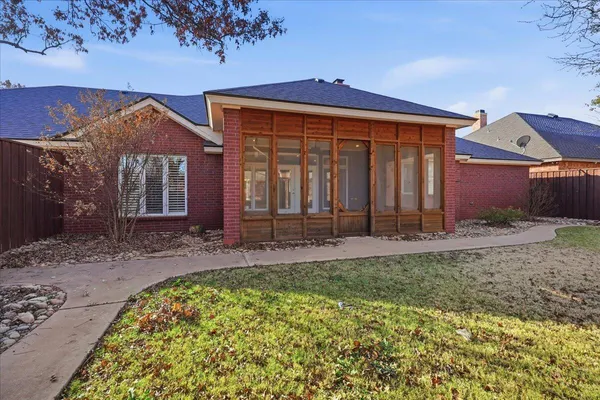$365,900 | 1703 East Casa Linda Lane, Brownfield, TX 79316