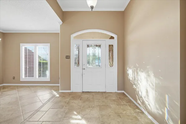 $365,900 | 1703 East Casa Linda Lane, Brownfield, TX 79316
