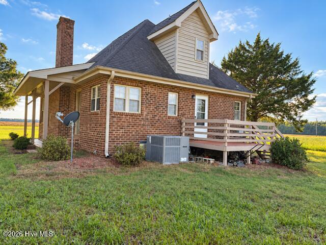 2127 Jim Taylor Road Robersonville, NC 27871 - Photo 3 of 8 2127 - back porch pic