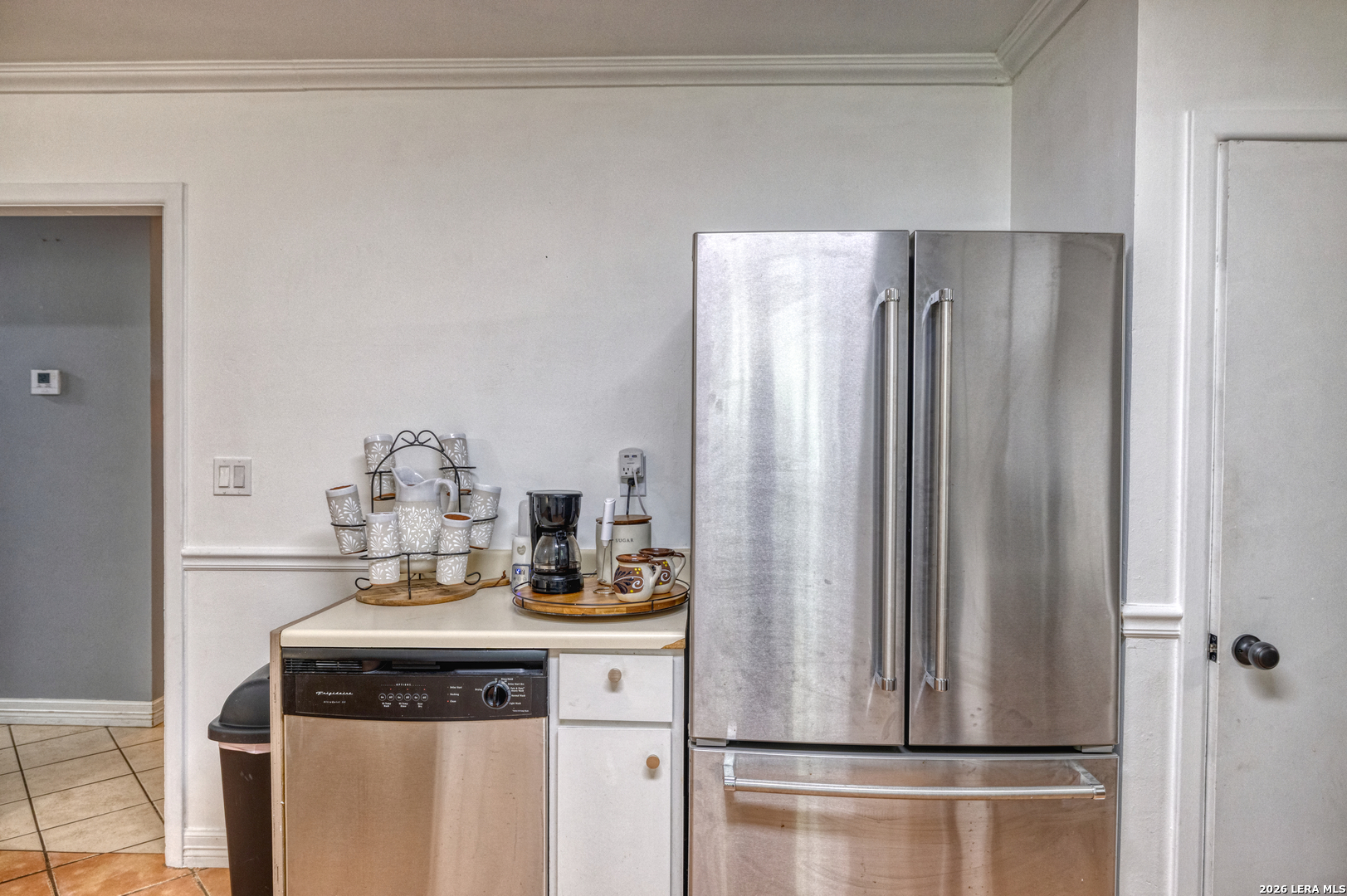 416 Minter Street Uvalde, TX 78801 - Photo 13 of 36