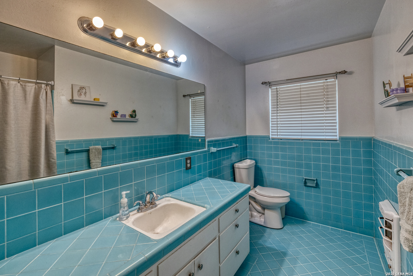 416 Minter Street Uvalde, TX 78801 - Photo 17 of 36