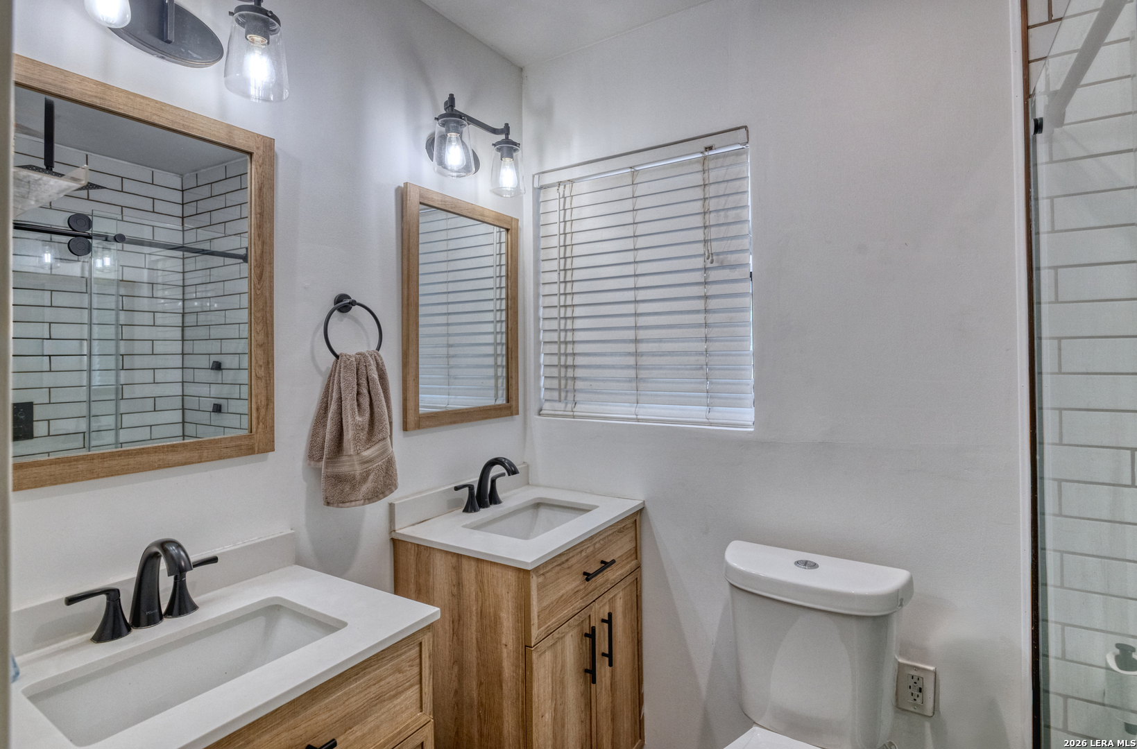 416 Minter Street Uvalde, TX 78801 - Photo 19 of 36