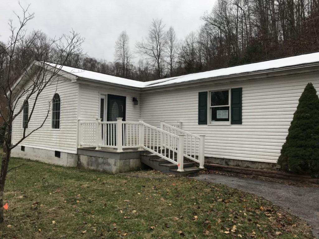 12451 Haddonfield Road Pound, VA 24279 - Photo 2 of 18 Photo 2