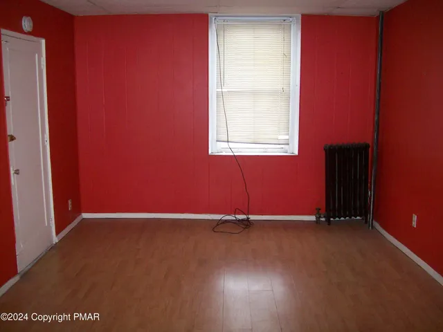 $895 | 403 Main Street, Unit 1, Stroudsburg, PA 18360