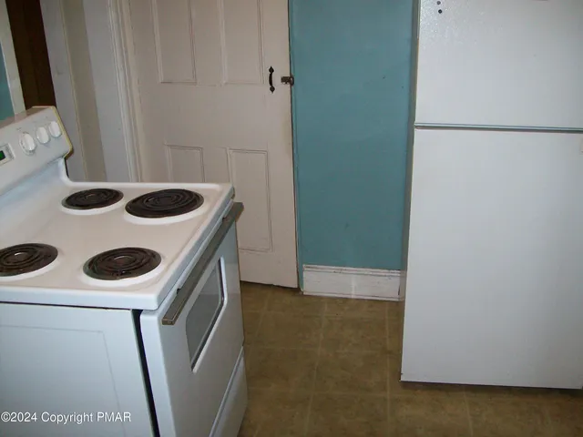 $895 | 403 Main Street, Unit 1, Stroudsburg, PA 18360