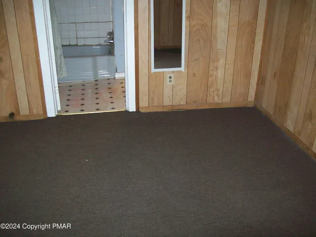 $895 | 403 Main Street, Unit 1, Stroudsburg, PA 18360