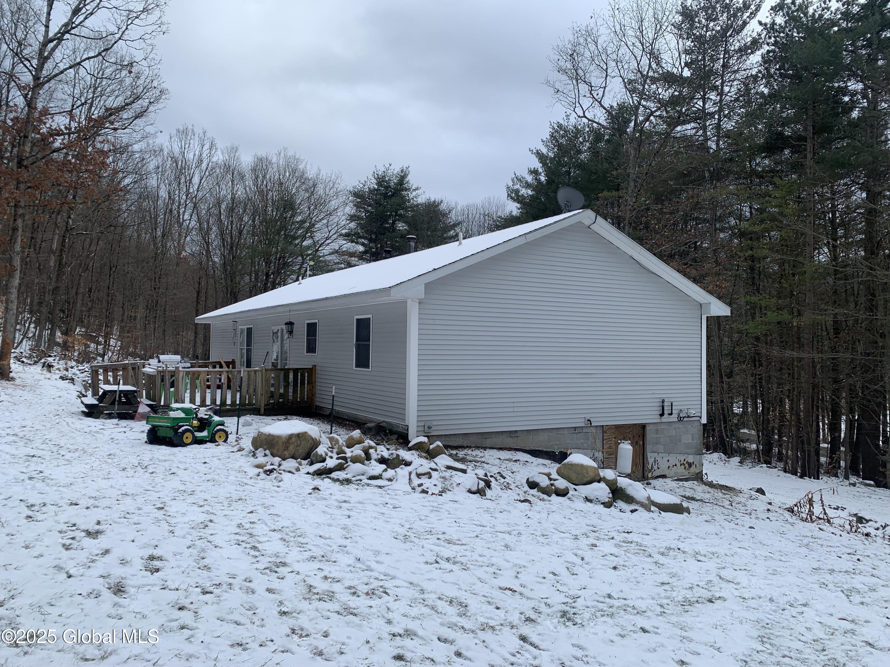 264 Antone Mountain Road Hadley, NY 12822 - Photo 4 of 23 IMG_2052