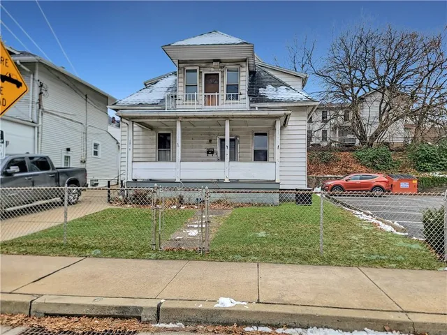 $1,000 | 1318 5th Avenue, Coraopolis, PA 15108