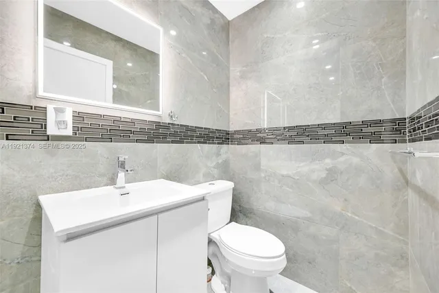 $729,000 | 4231 Northwest 73rd Avenue, Lauderhill, FL 33351