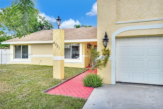 $749,000 | Lauderhill, Lauderhill, FL 33351