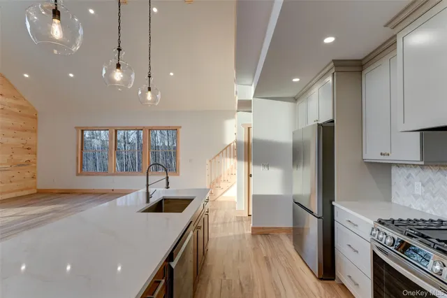 $869,000 | 283 Humphrey Road, Narrowsburg, NY 12764