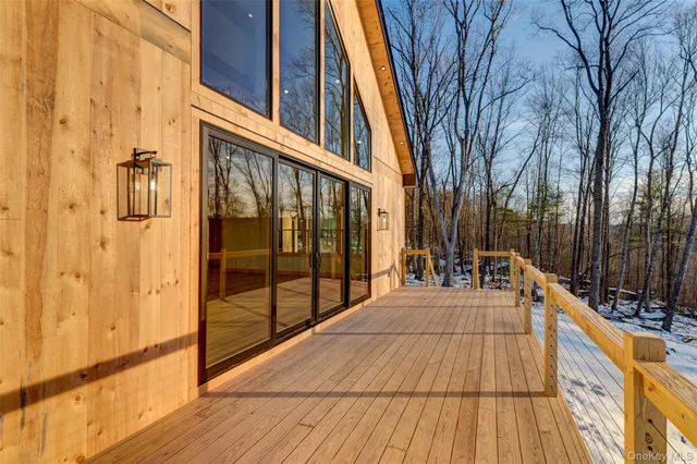 $869,000 | 283 Humphrey Road, Narrowsburg, NY 12764