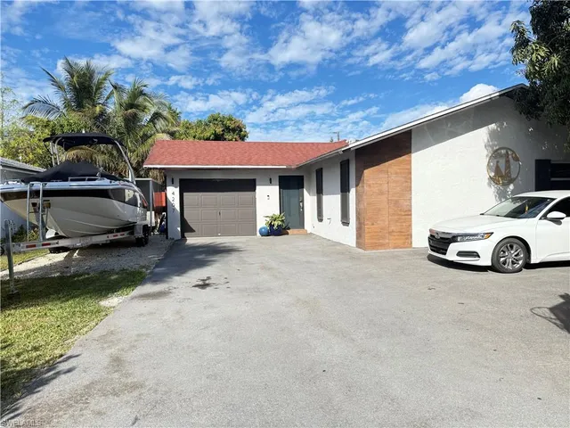 $597,900 | 4207 Cindy Avenue, Naples, FL 34112