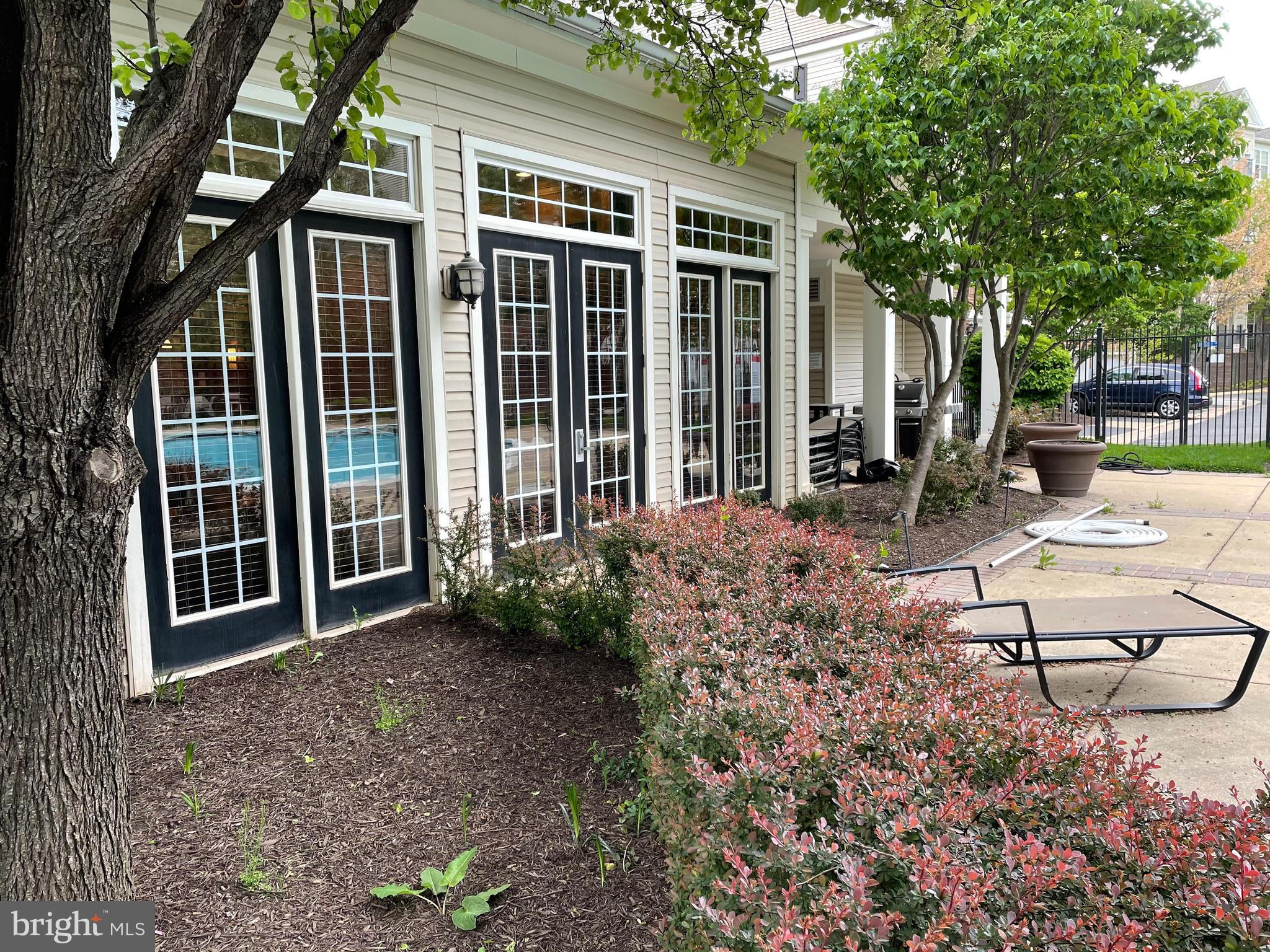 8069 Gatehouse Road, Unit 23 Falls Church, VA 22042 - Photo 6 of 45 Community clubhouse and pool