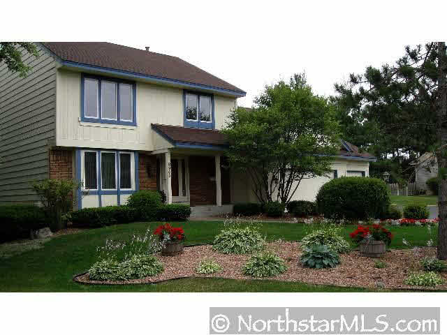 8963 Inverness Road Woodbury, MN 55125 - Photo 1 of 10 Gallery Image 1