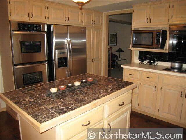 8963 Inverness Road Woodbury, MN 55125 - Photo 4 of 10 Gallery Image 4