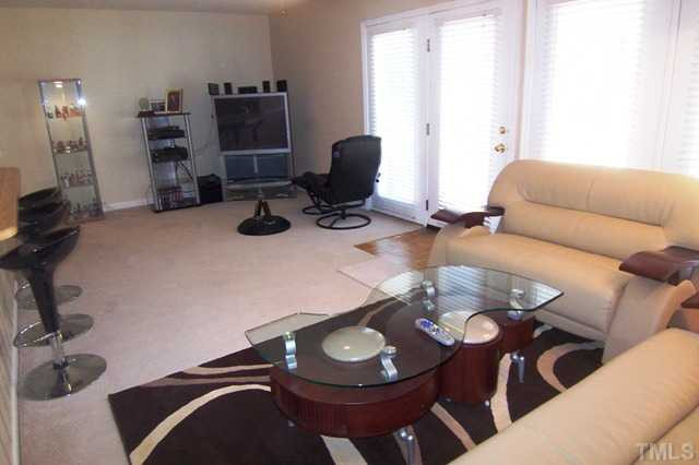 2011 Quaker Landing, Unit 102 Raleigh, NC 27603 - Photo 2 of 7 Den/Family/Great Room